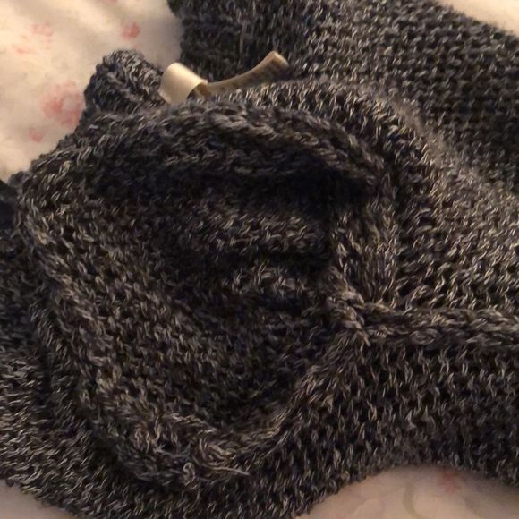 Say What? Cropped Grey Crew Neck Sweater Med. Extra Long Sleeves/Ribbed Accents - Picture 13 of 13